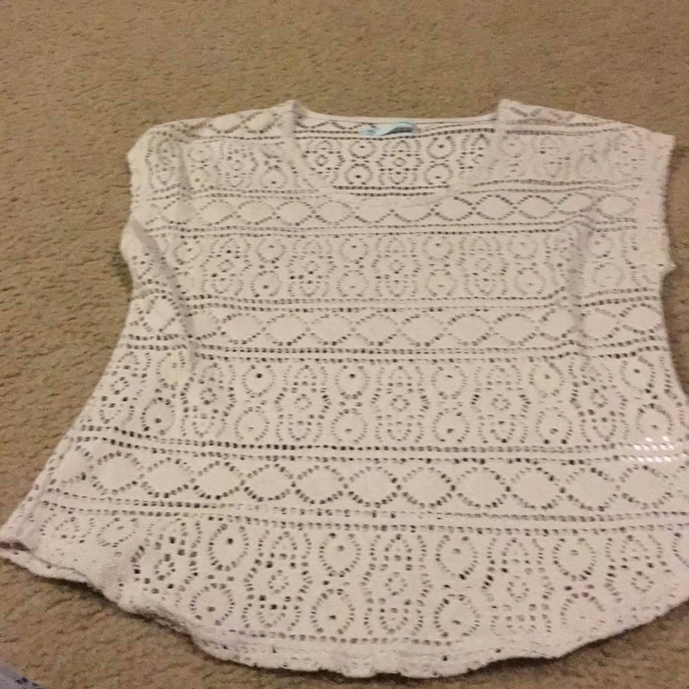 Tan lace Maurice’s tip